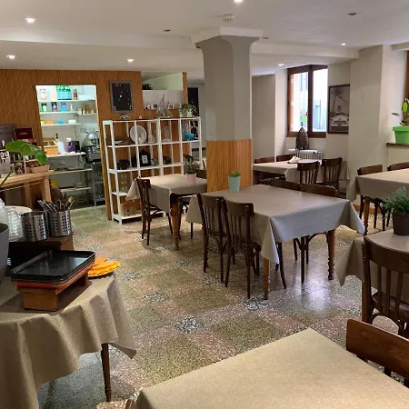 Initial By Balladins, Restaurant Broisin