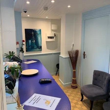 Initial By Balladins, Restaurant Broisin 3*