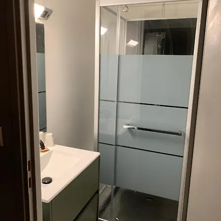 Initial By Balladins, Restaurant Broisin 3*